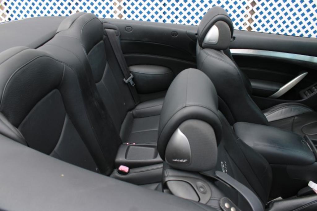 2013 Infiniti Legend photo