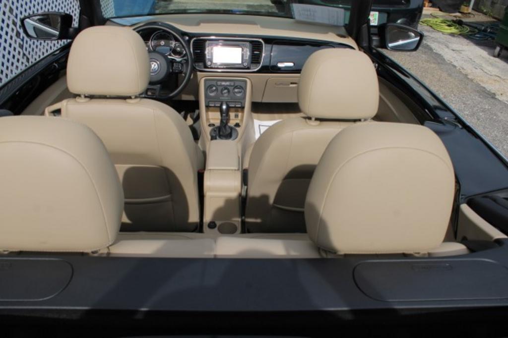 2015 Volkswagen Beetle - $18,988