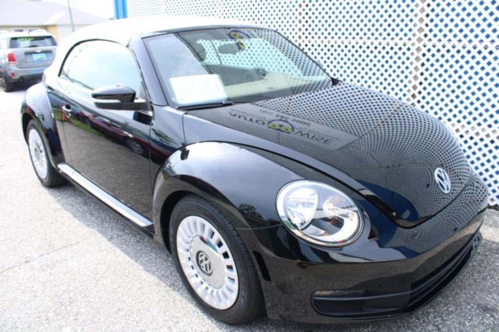 2015 Volkswagen Beetle - $18,988