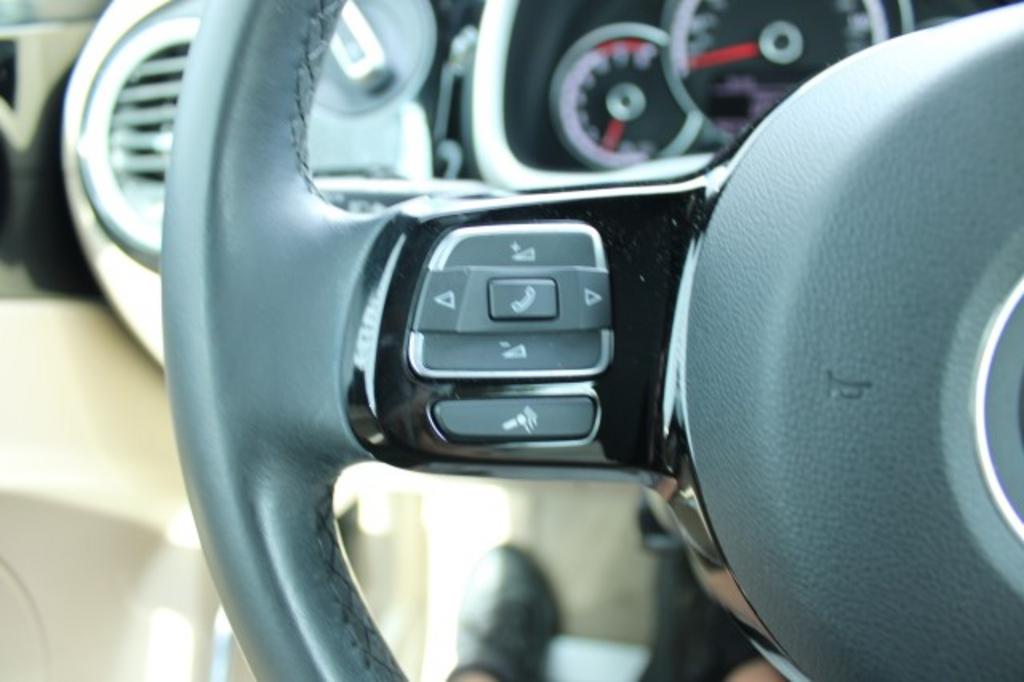 2015 Volkswagen Beetle - $18,988