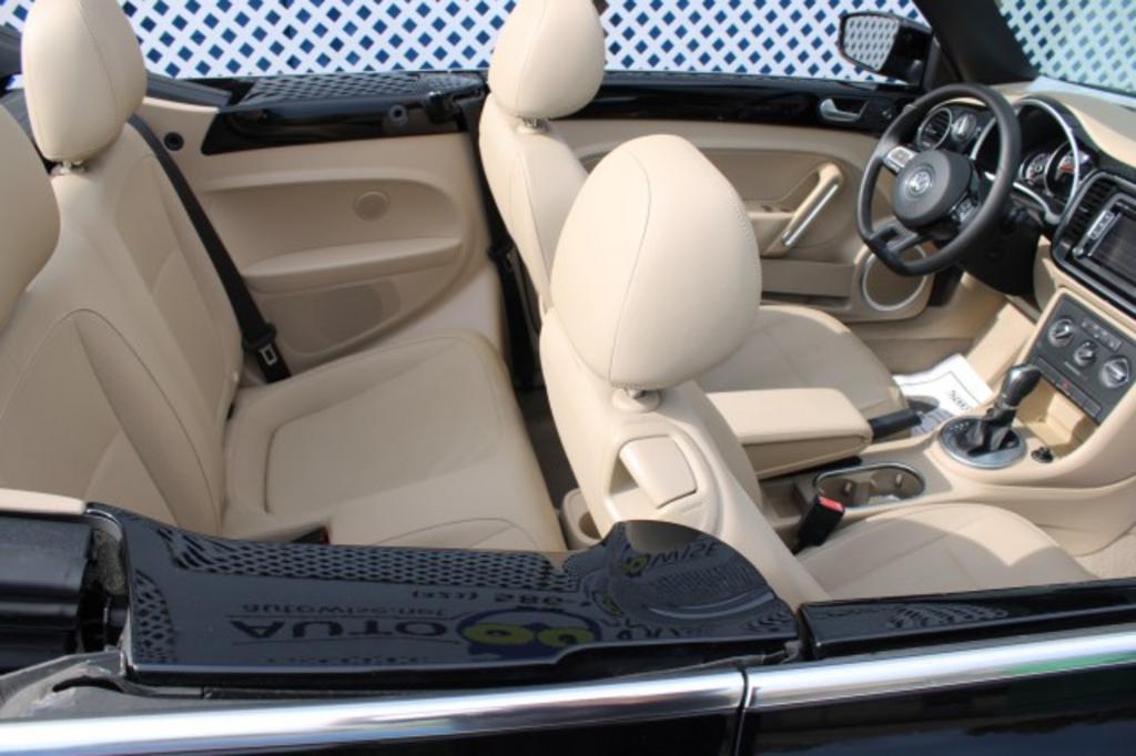 2015 Volkswagen Beetle - $18,988