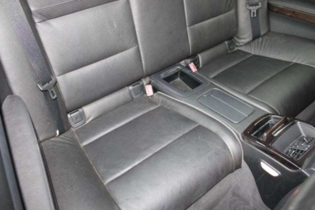 2012 BMW Legend 328i photo