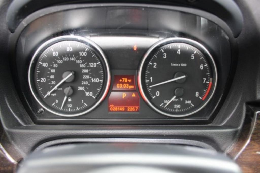 2012 BMW Legend 328i photo