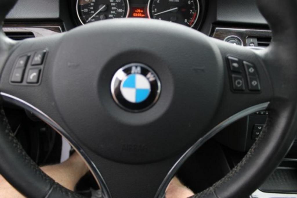 2012 BMW Legend 328i photo