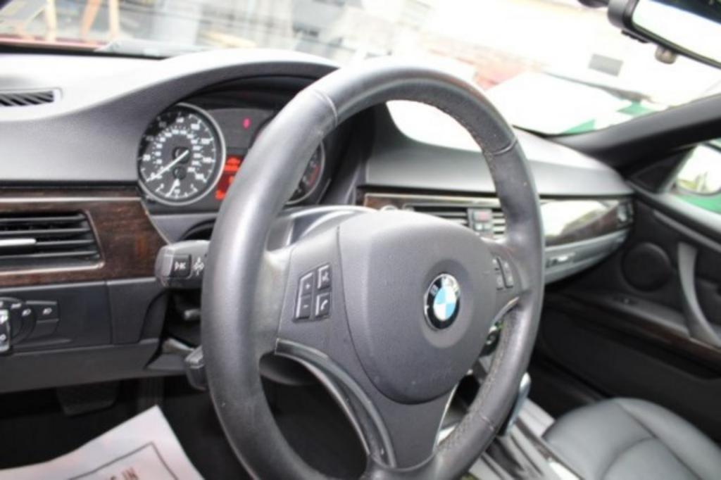 2012 BMW Legend 328i photo