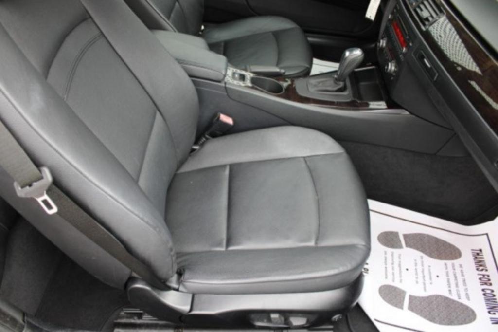 2012 BMW Legend 328i photo