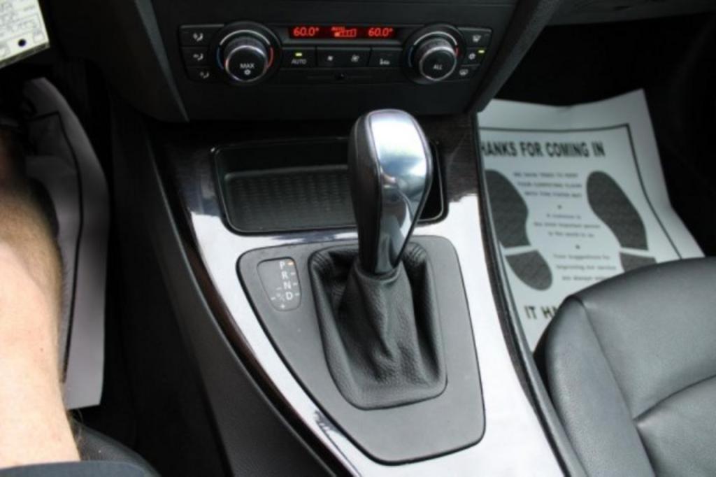 2012 BMW Legend 328i photo