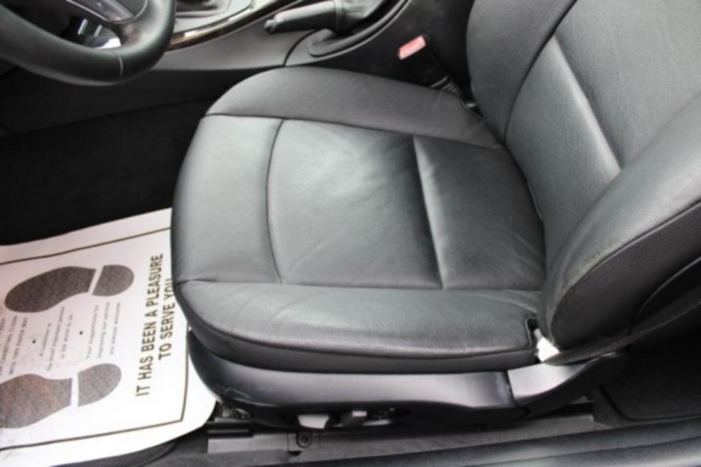 2012 BMW Legend 328i photo