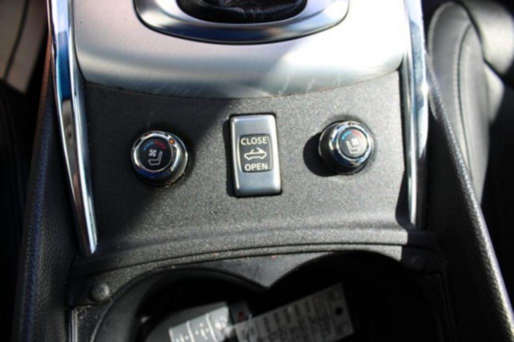 2011 INFINITI G - $15,388