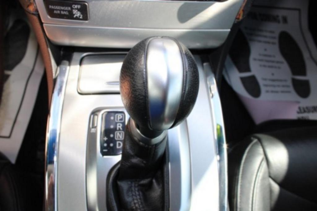 2011 INFINITI G - $15,388