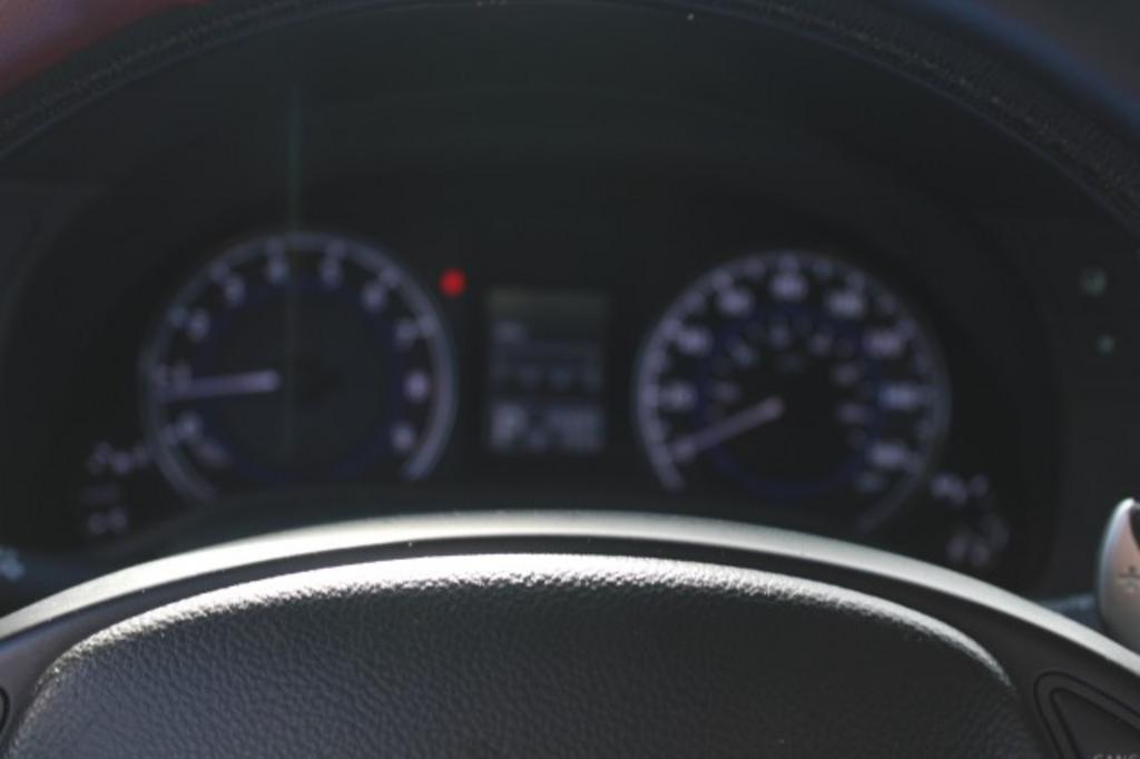 2011 INFINITI G - $15,388