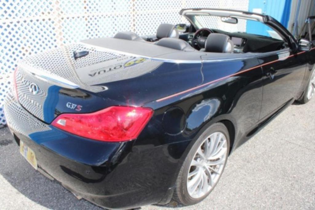 2011 INFINITI G - $15,388