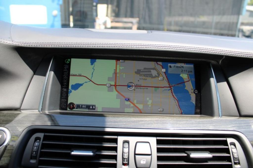 2016 BMW 5-Series 550i photo