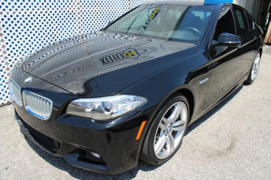 2016 BMW 5-Series 550i photo