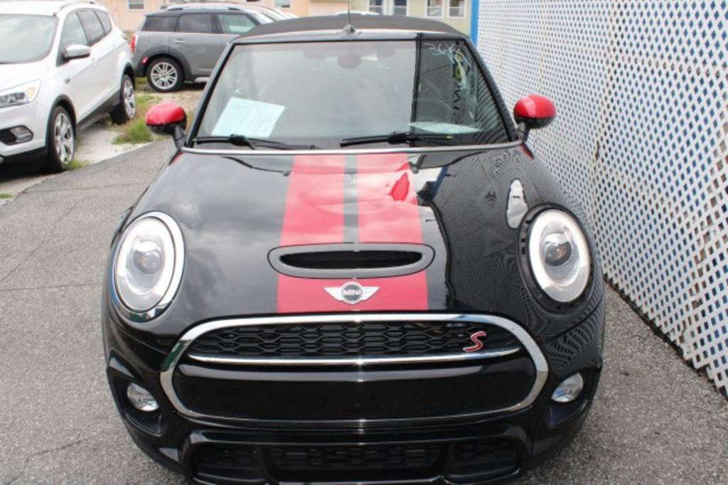 2017 MINI Convertible - $20,988