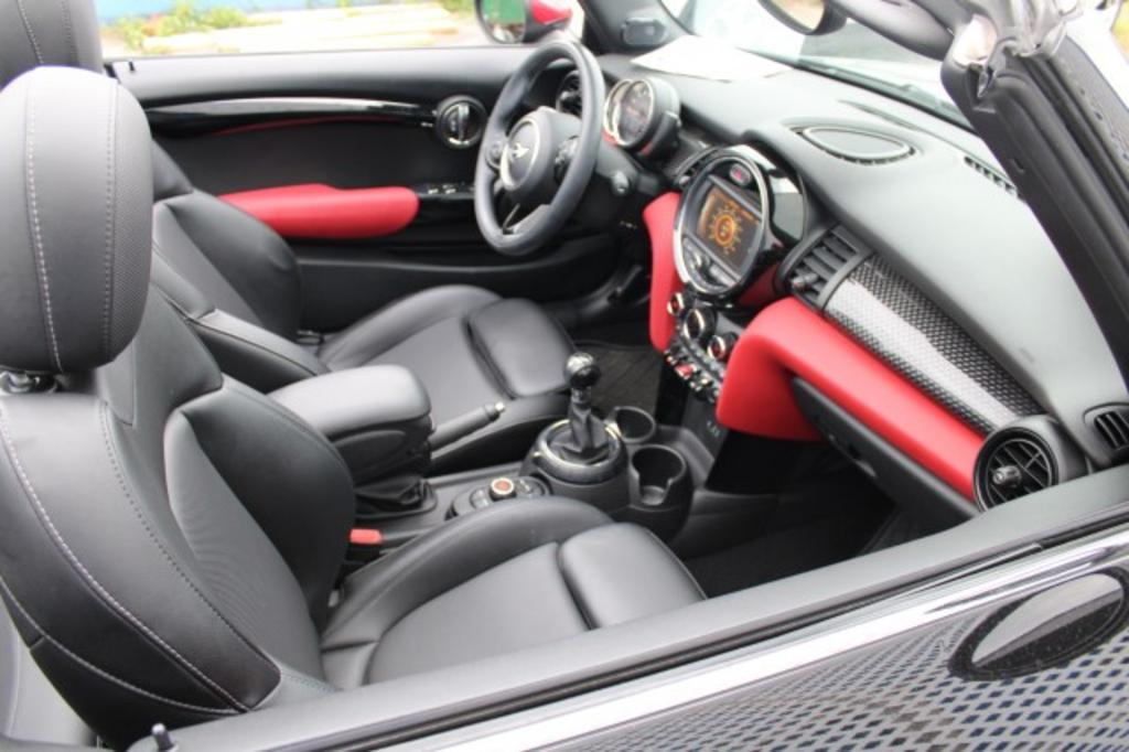 2017 MINI Convertible - $20,988