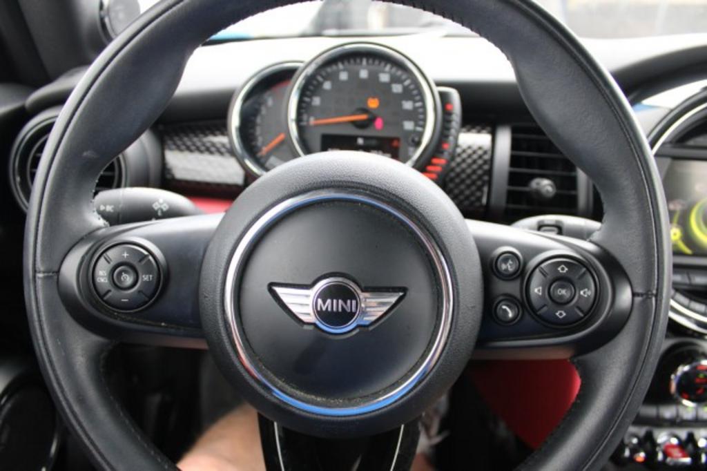 2017 MINI Convertible - $20,988