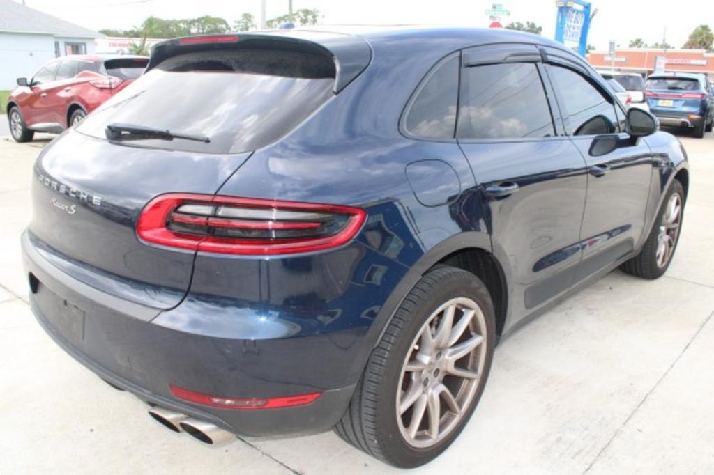 2017 Porsche Macan - $19,988