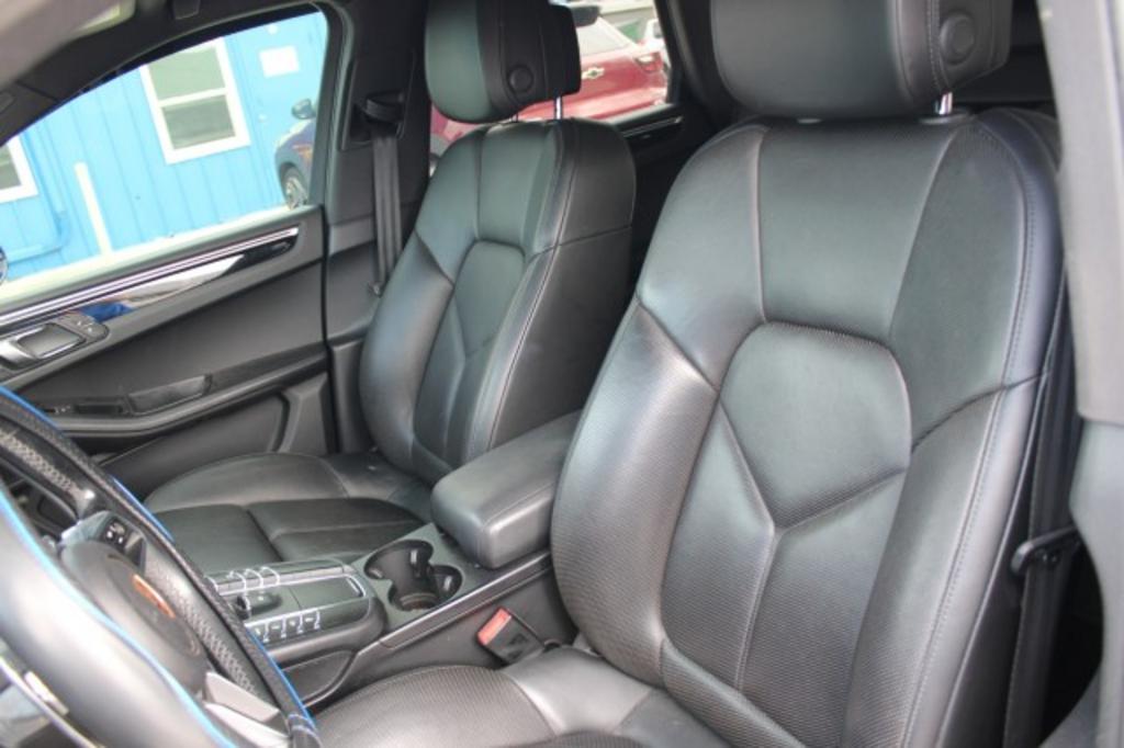 2017 Porsche Macan - $19,988