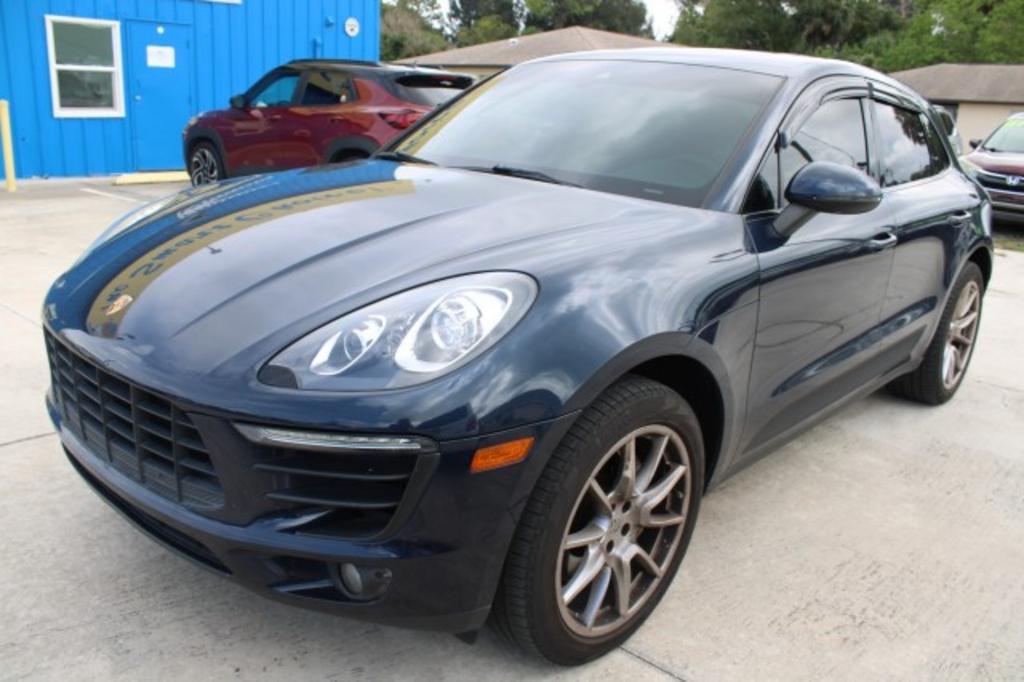 2017 Porsche Macan - $19,988