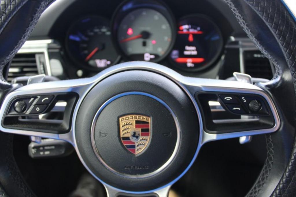 2017 Porsche Macan - $19,988