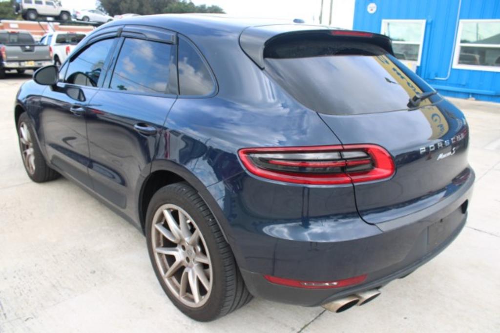 2017 Porsche Macan - $19,988