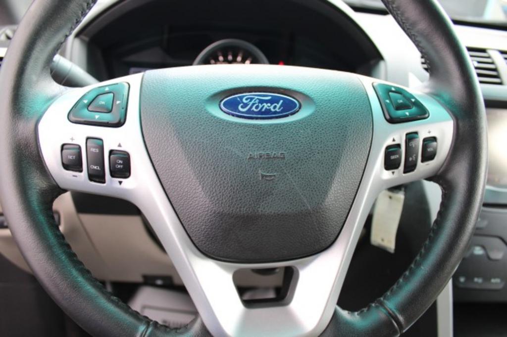 2015 Ford Explorer - $13,988
