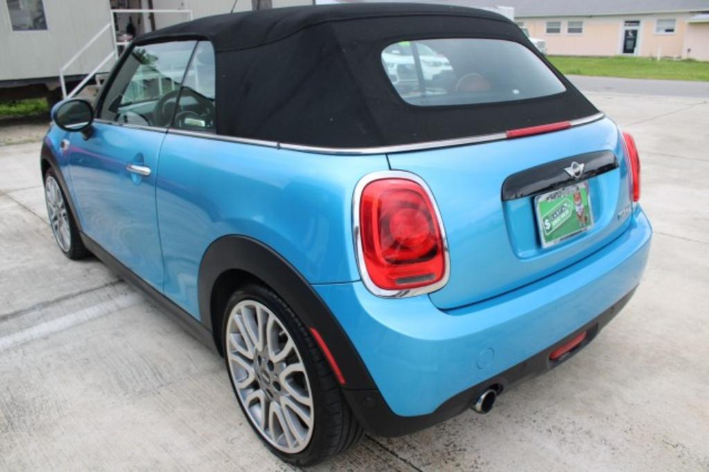 2017 MINI Cooper - $16,988
