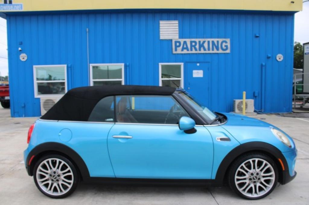 2017 MINI Cooper - $16,988