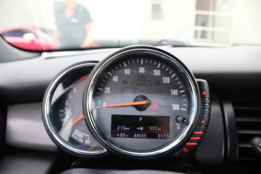 2017 MINI Cooper - $16,988