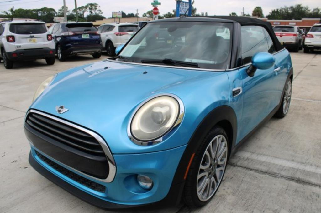 2017 MINI Cooper - $16,988