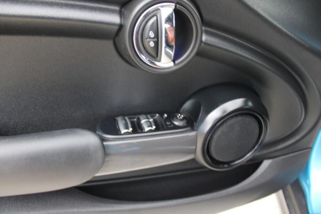 2017 MINI Cooper - $16,988