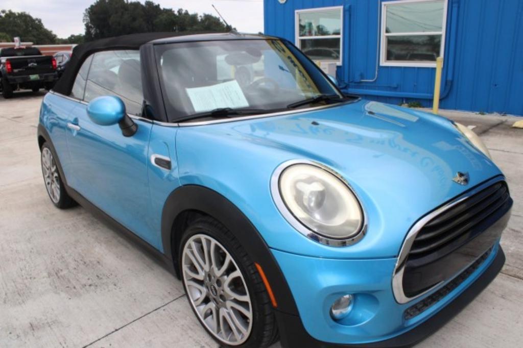 2017 MINI Cooper - $16,988