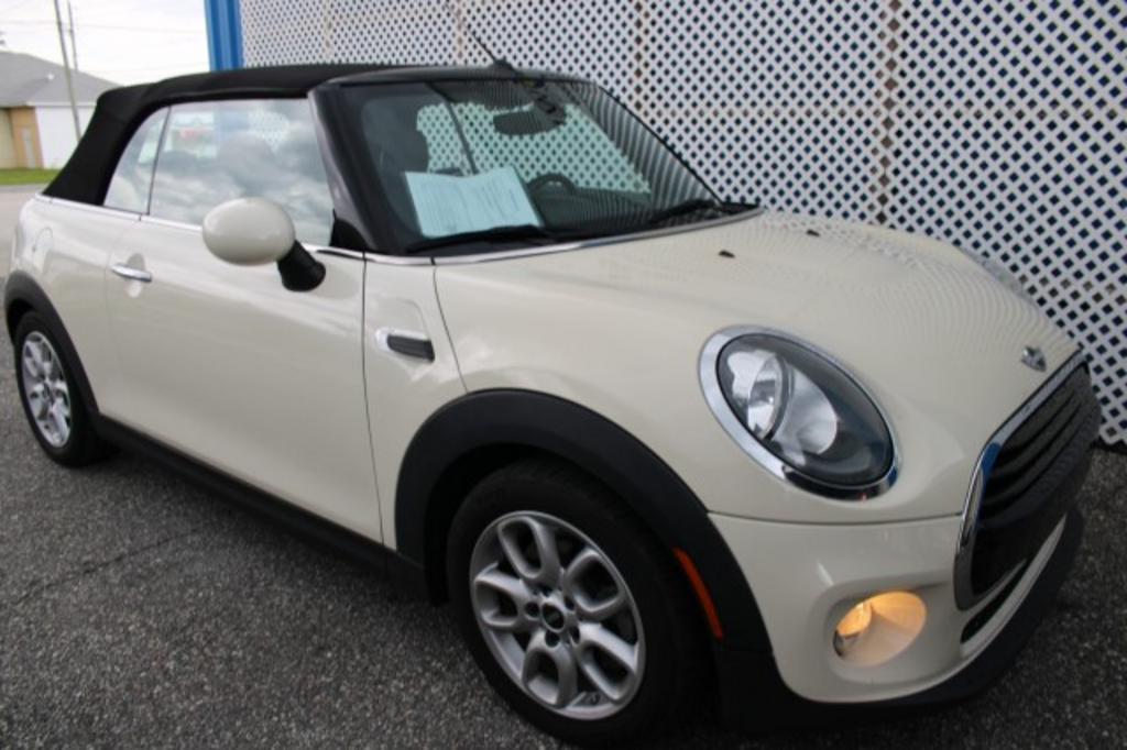 2018 MINI Cooper - $17,688