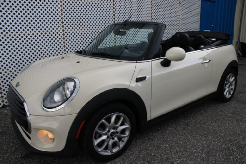 2018 MINI Cooper - $17,688