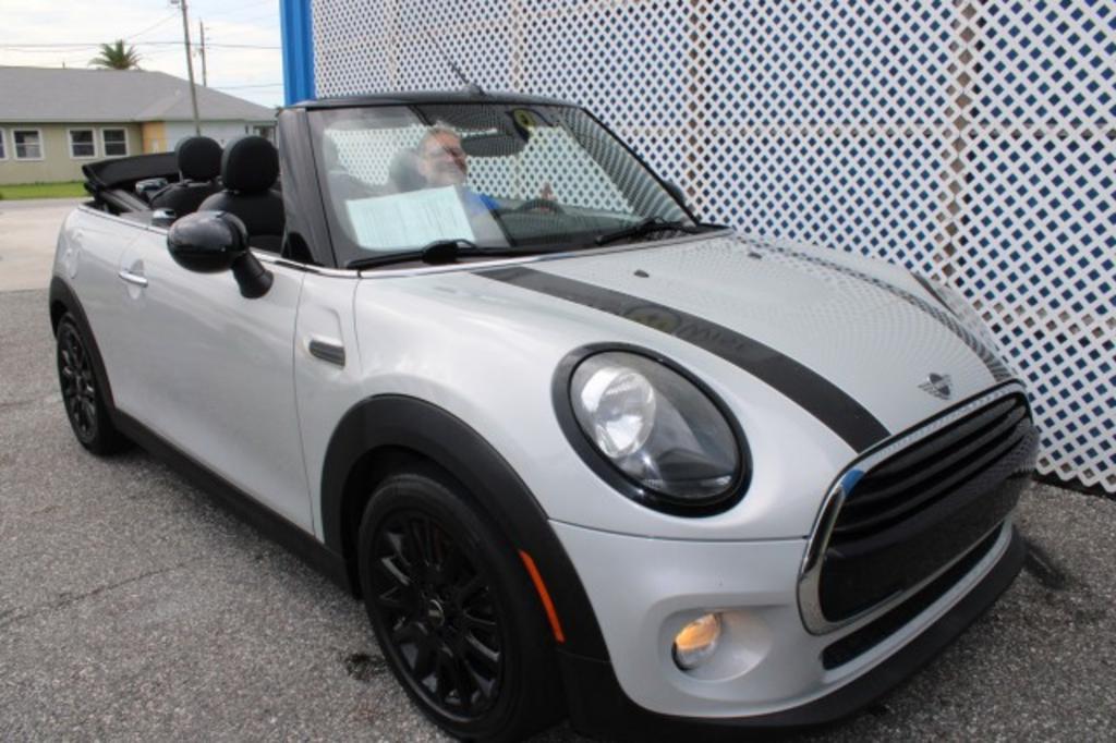 2019 MINI Cooper - $17,688