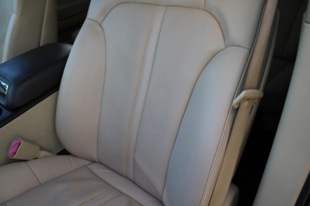 2018 Lincoln MKT - $18,877