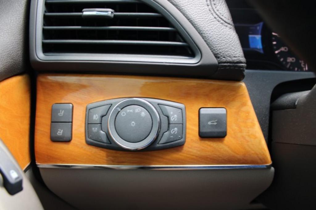 2015 Lincoln MKX - $14,988