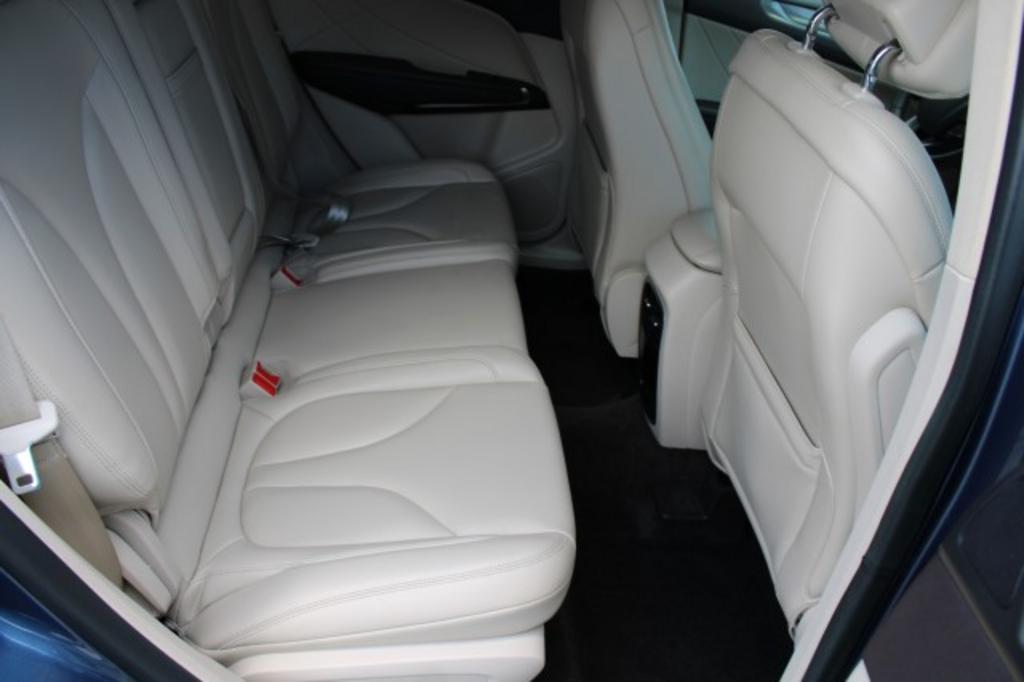 2018 Lincoln MKC - $15,988