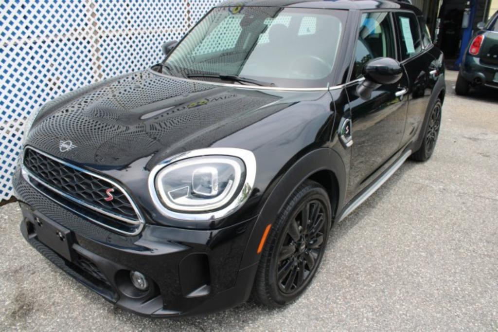 2021 MINI Countryman - $25,750