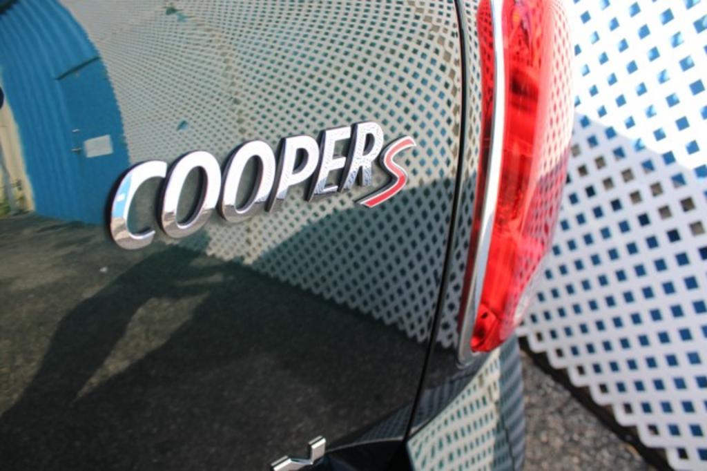 2013 MINI Countryman - $11,988