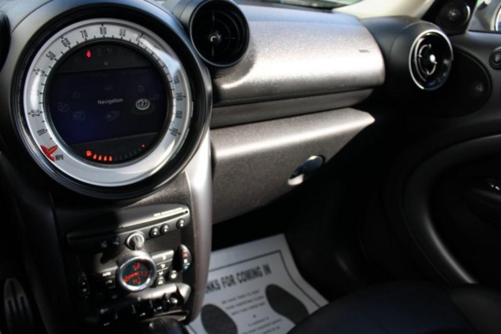 2013 MINI Countryman - $11,988