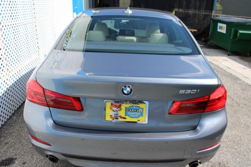 2019 BMW 5-Series 530i photo