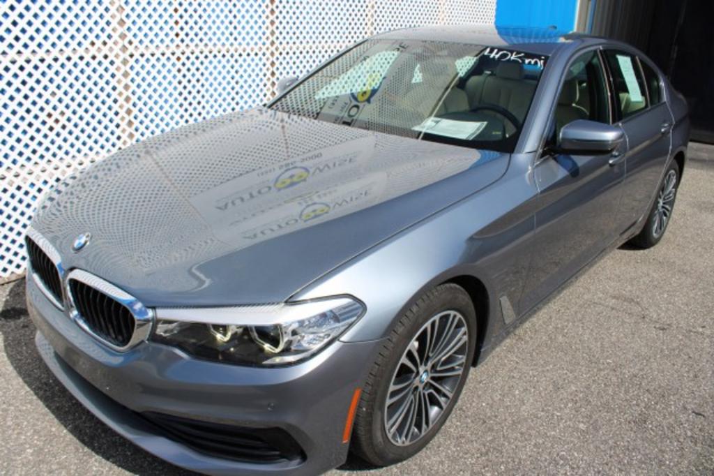 2019 BMW 5-Series 530i photo