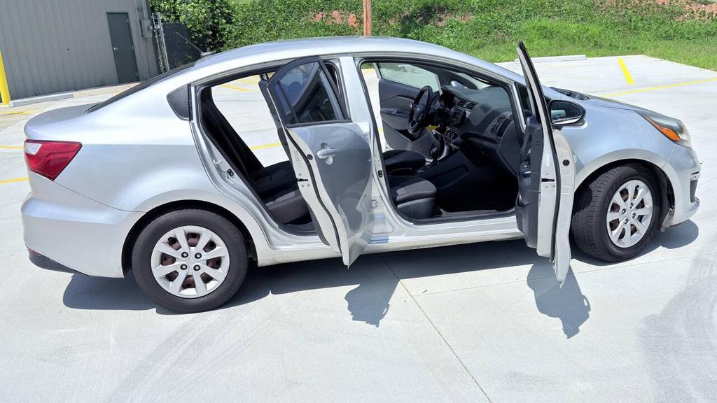 2017 Kia Rio - $4,800