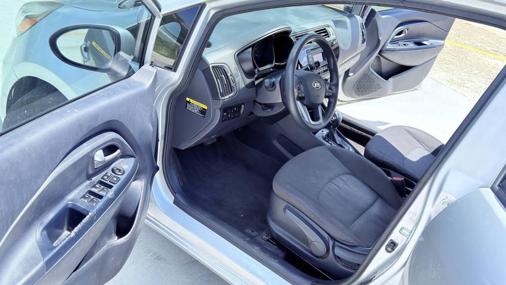 2017 Kia Rio - $4,800