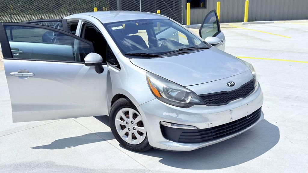 2017 Kia Rio - $4,800