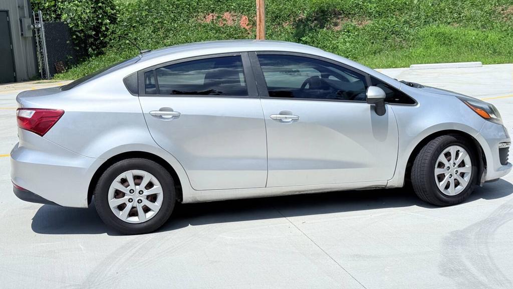 2017 Kia Rio - $4,800