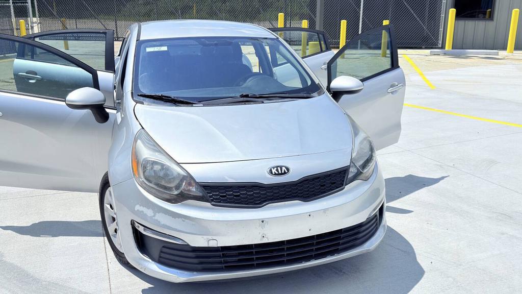 2017 Kia Rio - $4,800