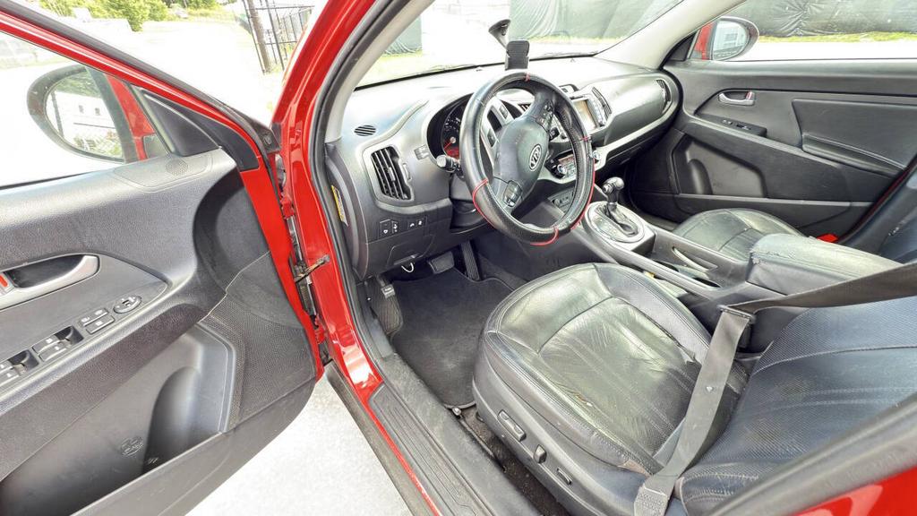 2011 Kia Sportage - $4,500